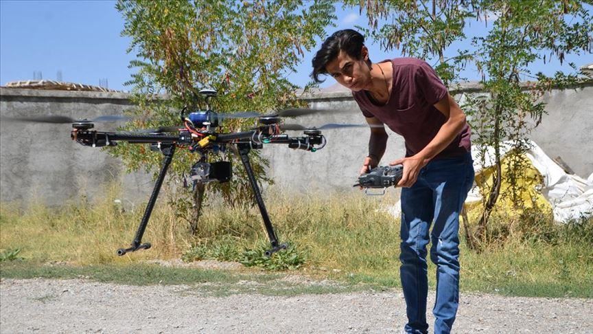 Ciwanê ji Geverê bi melzemeyên xurde drone çêkir