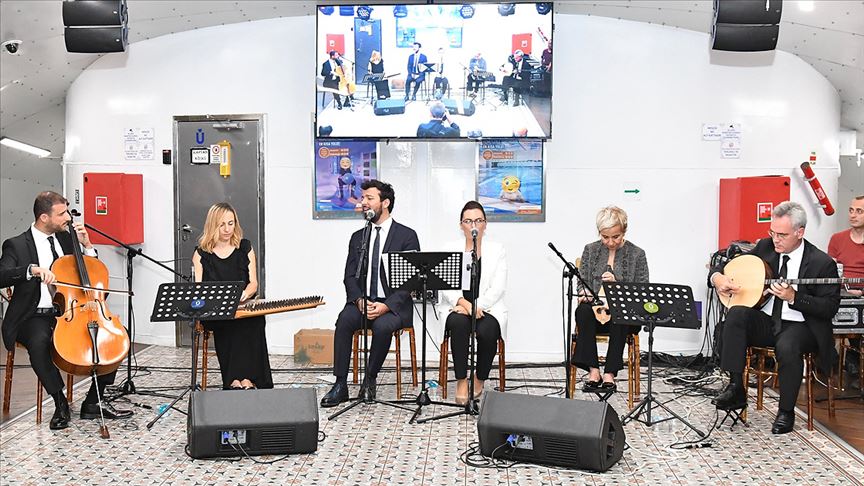 İstanbul Boğazı'nda müzik ziyafeti 
