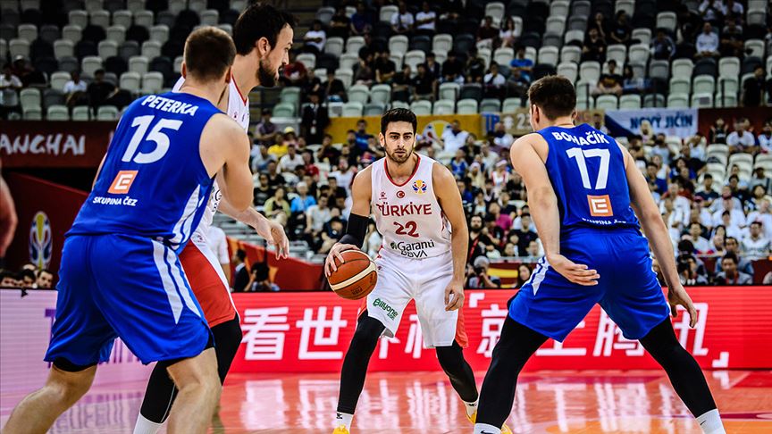 A Milli Basketbol Takımı 2. tur için Çekya'ya takıldı