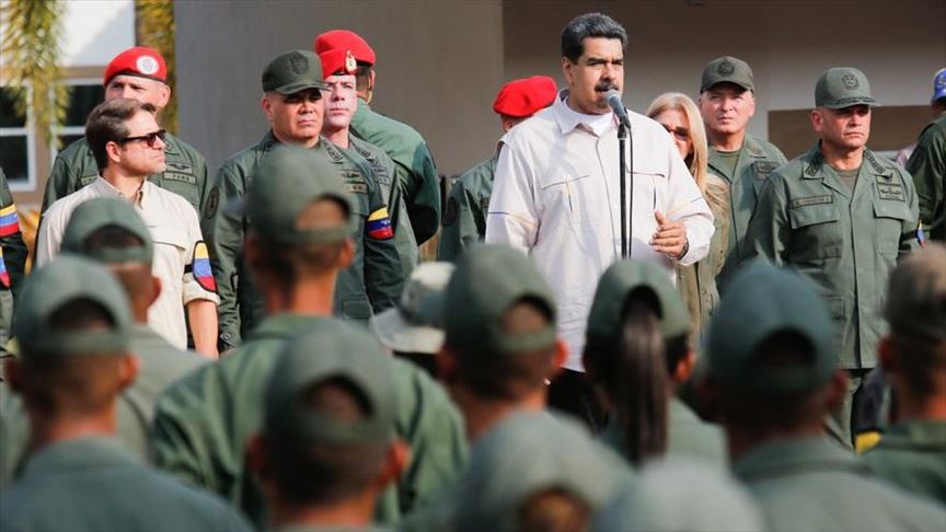 Maduro amenazó con ubicar un sistema de misiles en la frontera con Colombia