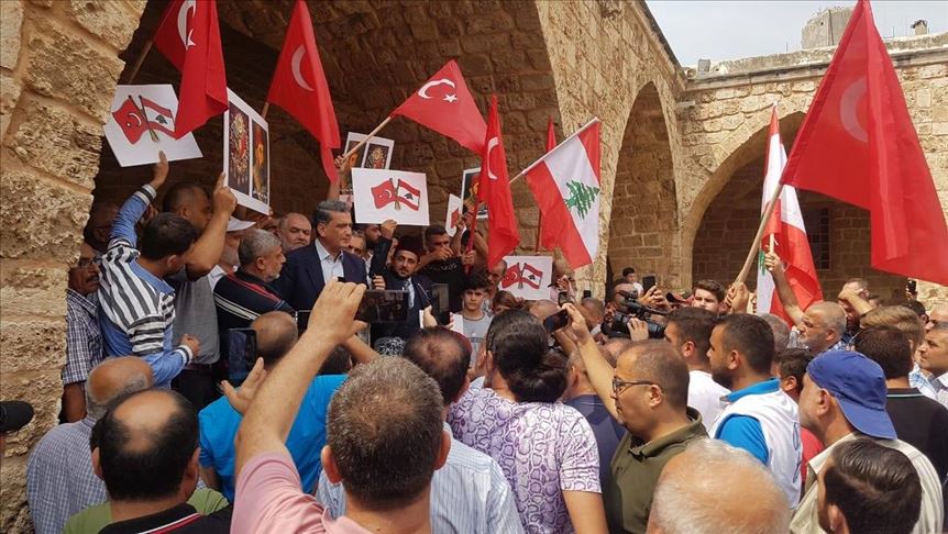 Les libanais manifestent contre les propos, hostiles à la Turquie, de Michel Aoun