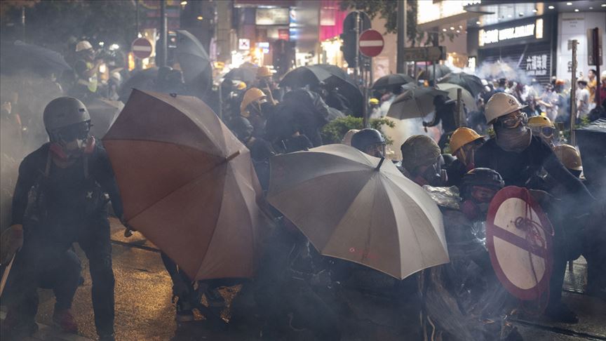 Hong Kong'taki protestolar devam ediyor