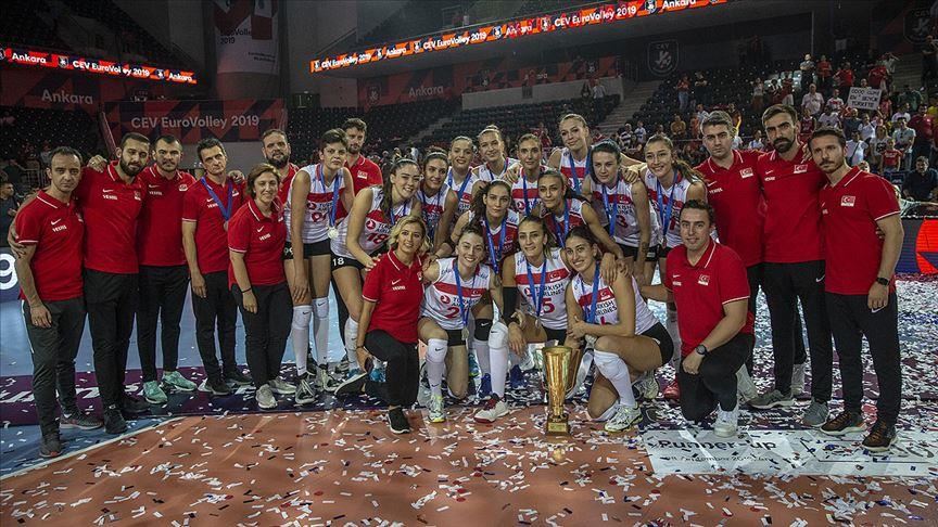 Волейболистки Турции завоевали «серебро» ЧЕ