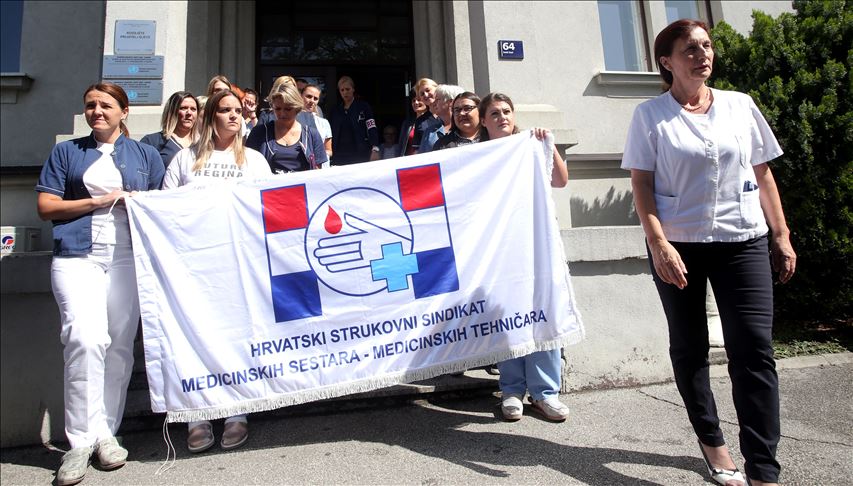 Zagreb: Zdravstveni radnici traže povećanje plaća za sedam posto