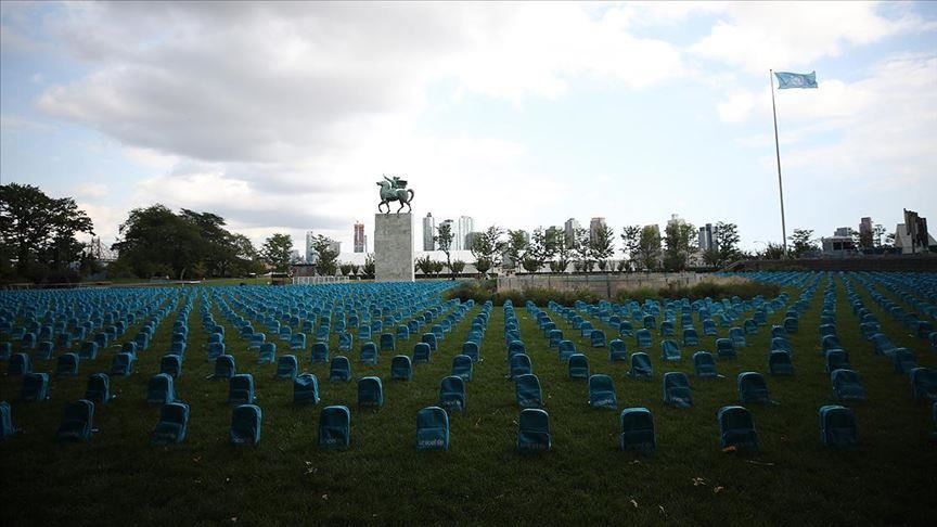 Simbolično groblje ispred sjedišta UN-a upozorava na stradanje djece u svijetu