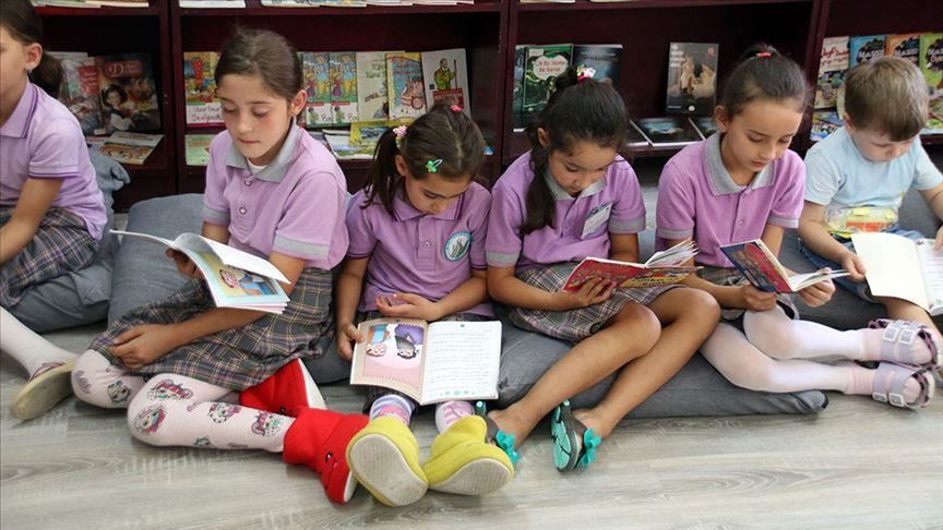 Турција: Проектот „Училиште без чевли“ им дава на учениците чувство на дом 