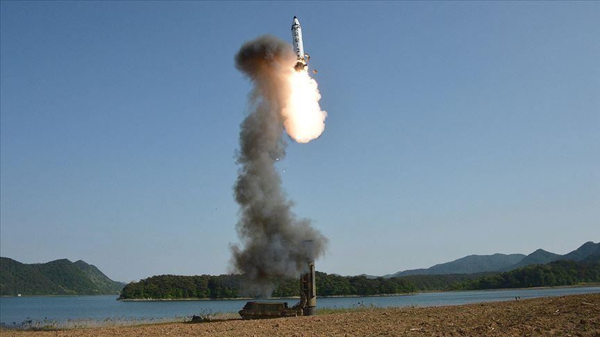 Sjeverna Koreja izrazila spremnost na dijalog sa SAD-om pa lansirala dva projektila