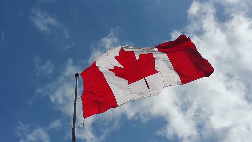 Montreal’de iki Müslüman öğretmen başörtüleri nedeniyle işsiz kaldı