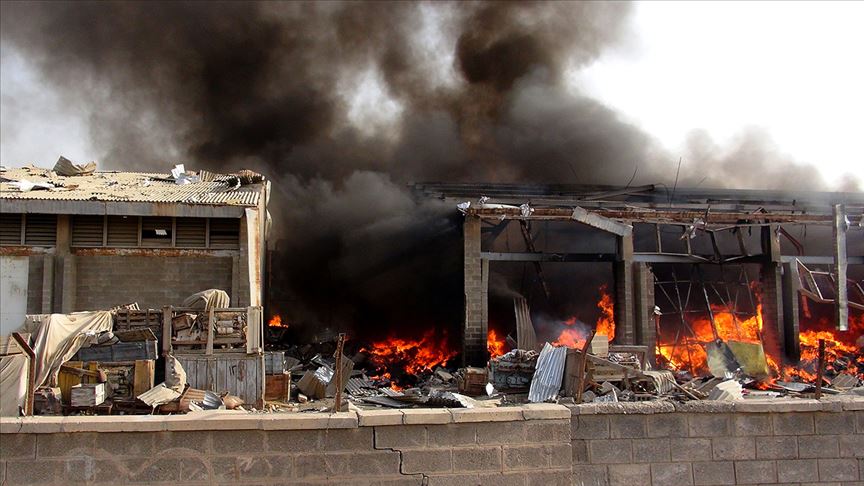 Hudeyde'de Husilere ait cephanelikte patlama: 7 sivil öldü