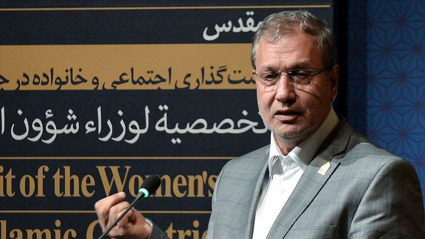 ربیعی: دولت ایران موافق حضور زنان در ورزشگاههاست