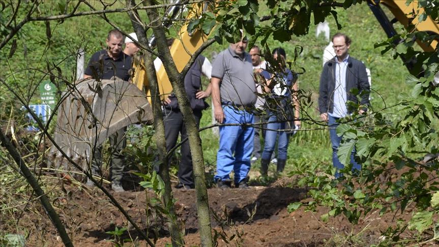 Srebrenica: U naselju Kazani otkrivena grobnica iz koje su ekshumirana tijela najmanje dvije osobe