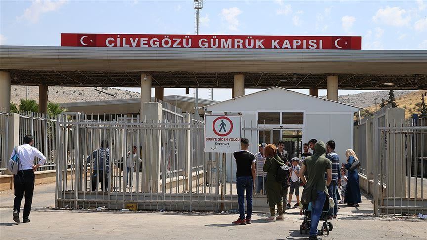 Turkey: 143,000 Syrians back home in last 8 months