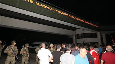 'TRT'yi basan eski yarbay Gençer: Burada genel müdür benim'