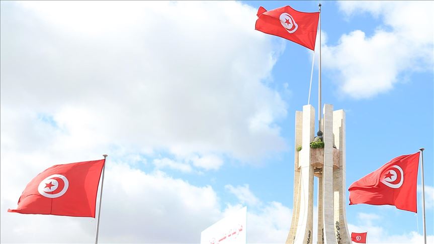Tunisie : les candidats à la Présidentielle en "opération séduction" dans le sud-est 