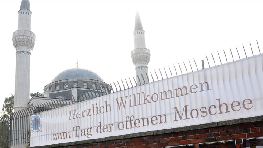 Bomb threat at Berlin mosque found to be a hoax