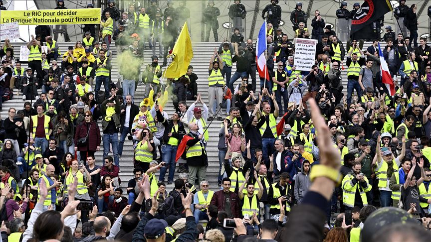 France/Gilets jaunes: 1900 manifestants et 30 interpellations à Nantes 