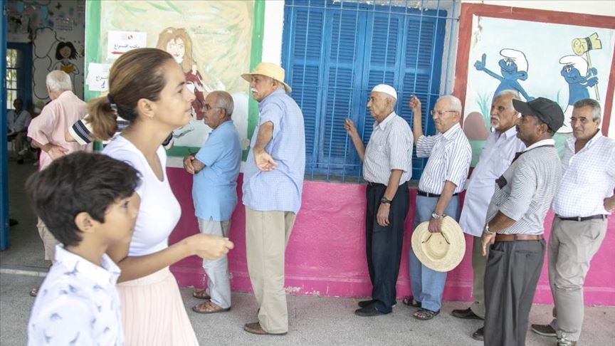 تونس.. مؤشرات على تقدم 4 مرشحين في انتخابات الرئاسة (خاص)