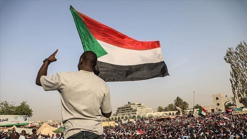 الحزب الشيوعي السوداني وحركة متمردة يعلنان مواصلة الاحتجاج