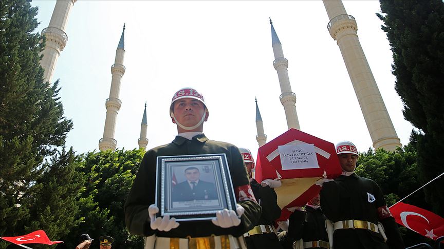 Şehit uzman çavuş son yolculuğuna uğurlandı