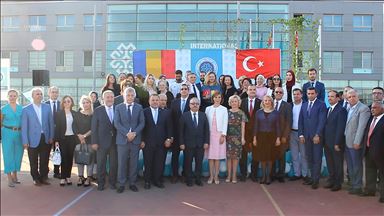 Türkiye Maarif Vakfının AB'deki ilk okulu eğitime başladı
