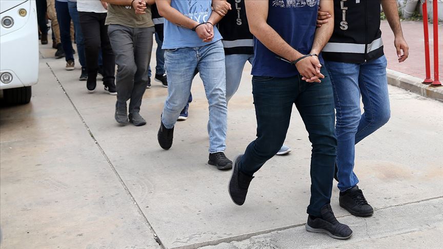 FETÖ'nün sivil yapılanmasına operasyonda 14 kişi hakkında gözaltı kararı