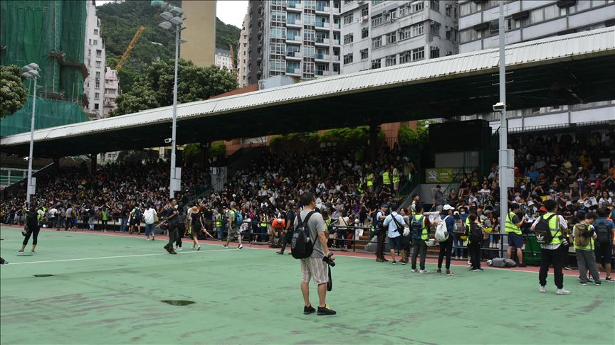 Policía de Hong Kong advierte que "podría usar munición real" contra los manifestantes