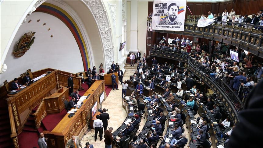 Diputados oficialistas venezolanos no se reincorporaron al Parlamento opositor