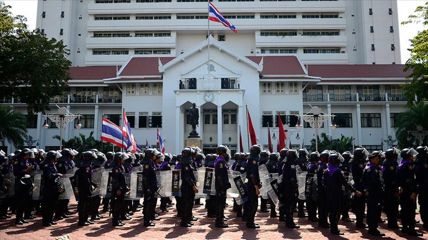 Tayland'da polis Müslüman öğrencilerin şahsi bilgilerini topluyor