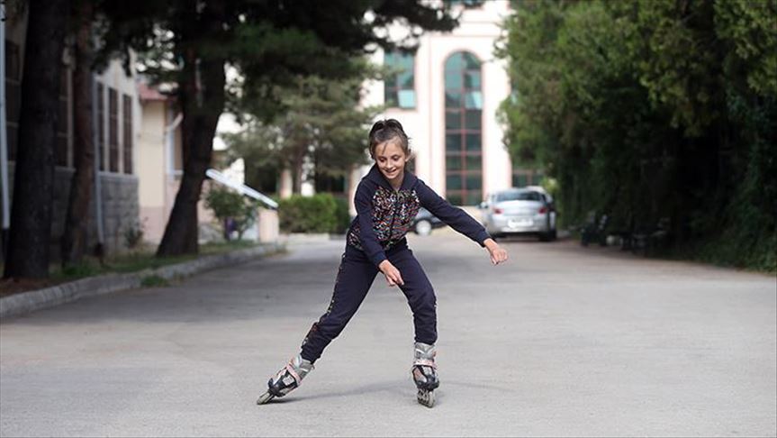 Gorme Engelli Evelina Nin Paten Tutkusu