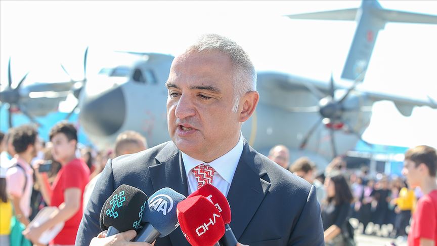 Kültür ve Turizm Bakanı Ersoy: Teknolojide ileri değilseniz yeni dünyada yeriniz yok