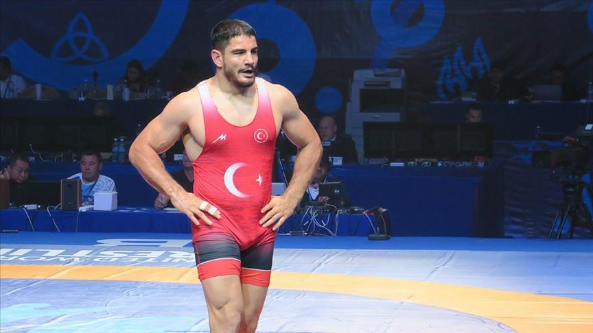 Mundësi turk Akgül avancon në finalen e kampionatit botëror