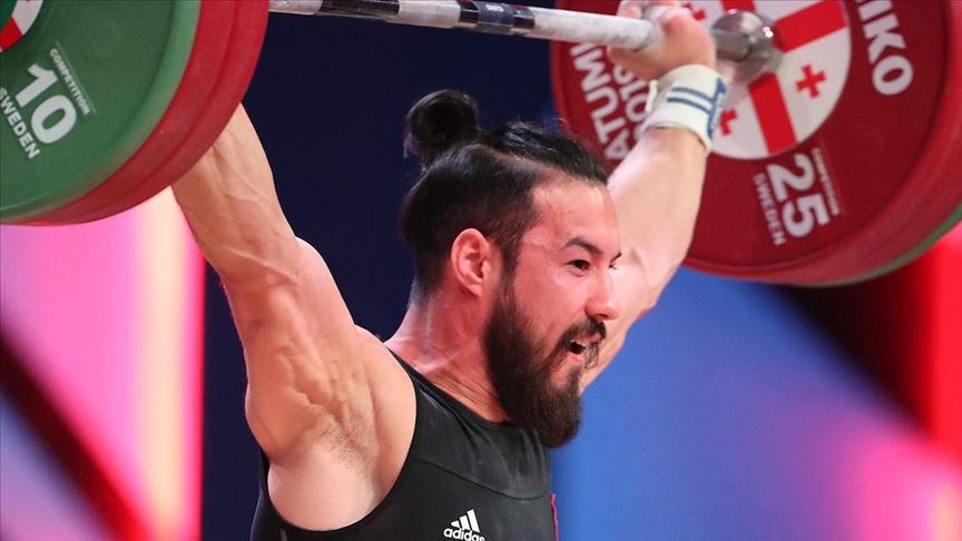 Championnats du monde d'haltérophilie : l'argent pour Daniyar Ismayilov 