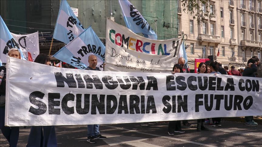Profesores de Argentina hicieron huelga nacional este jueves