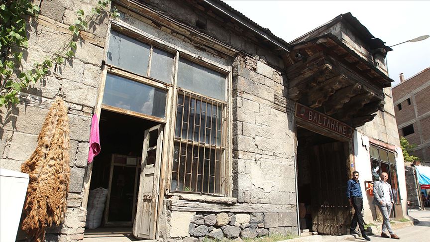 Kervan yollarından modern yollara geçişin tanığı: Komesli Hanı