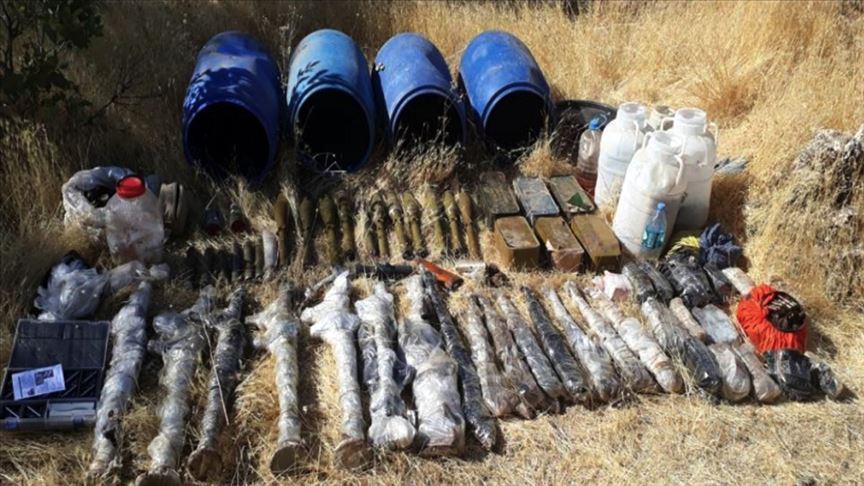 Kıran-2 operasyonunda çok sayıda mühimmat ele geçirildi