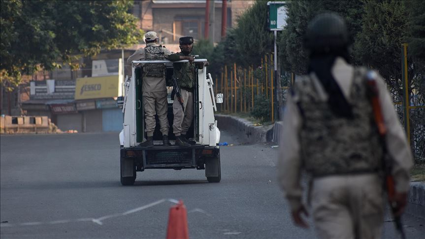 India sends hundreds of detainees from Kashmir to jails