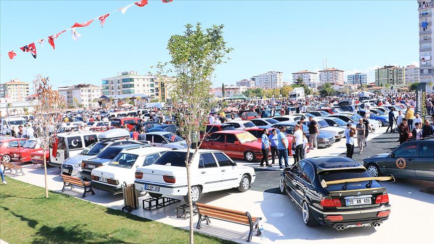 Modifiye araç tutkunları Samsun'da buluştu
