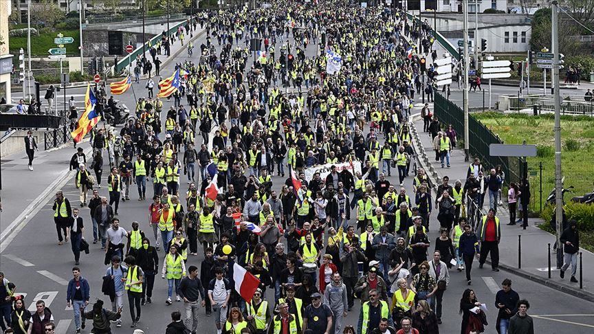 France: Yellow Vest protests continue for 45th week