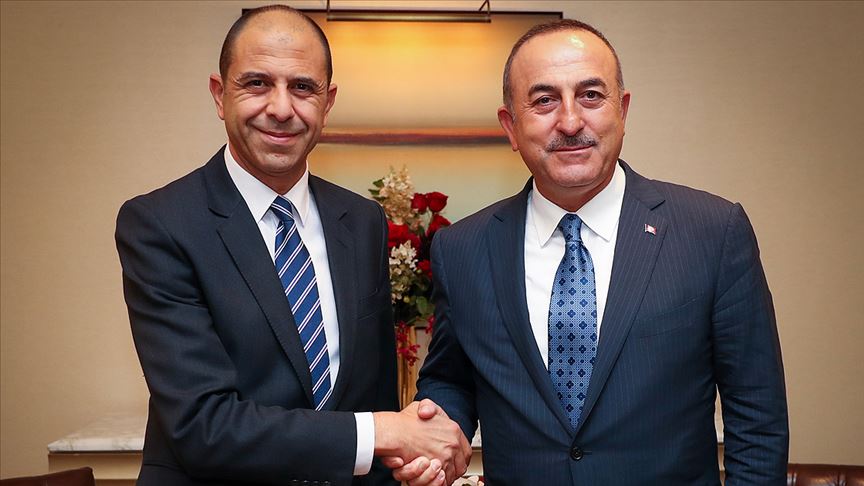 Dışişleri Bakanı Çavuşoğlu KKTC'li mevkidaşıyla görüştü