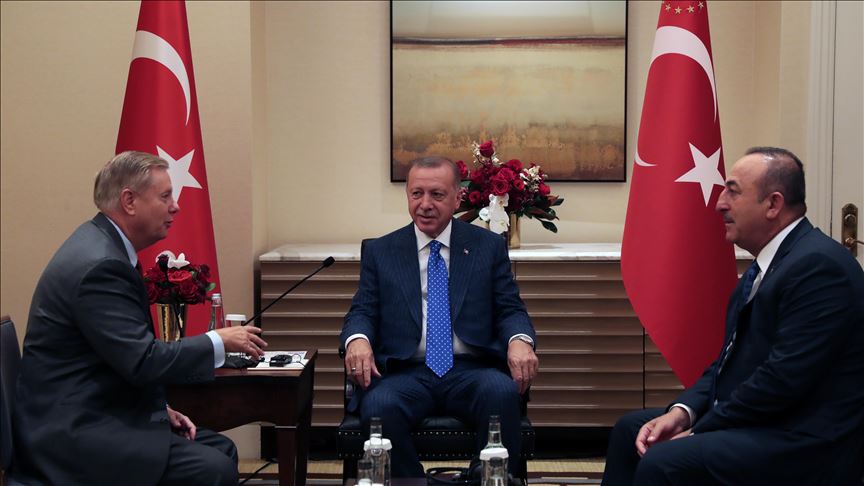 Senador estadounidense es 'optimista' por relación estratégica entre EEUU y Turquía