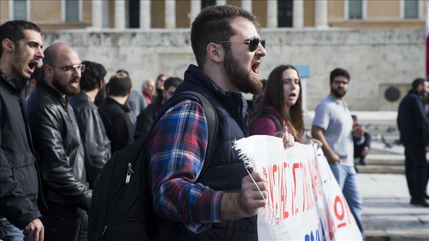 Greek unions rally against labor reform bill