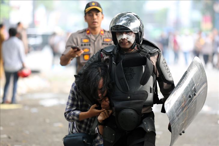 Mahasiswa, LBH Jakarta, dan Amnesty kecam kekerasan polisi saat hadapi mahasiswa