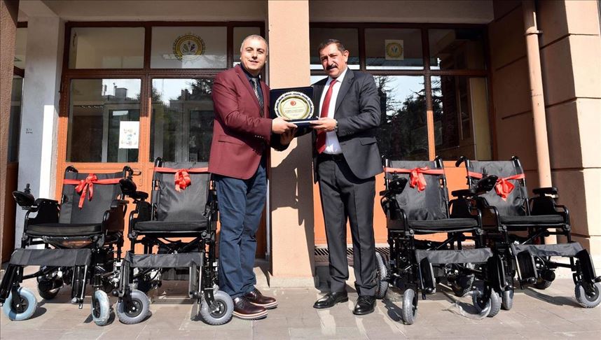 Atik Toplama Kampanyasina Akulu Sandalye Odulu