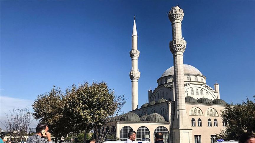 Zemljotres u Istanbulu srušio munaru džamije