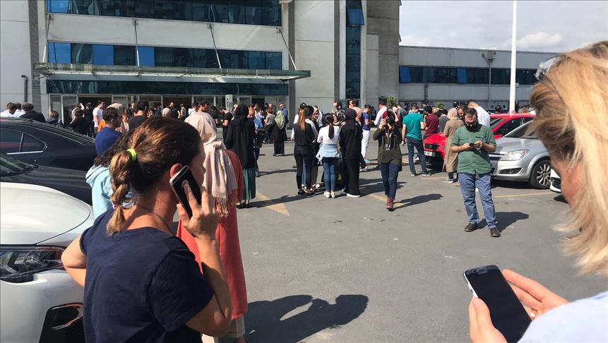 Turkey: Major earthquake shakes Istanbul