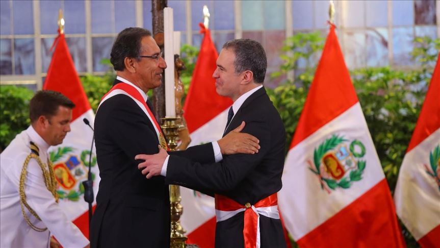 Gobierno peruano presenta cuestión de confianza que podría provocar la disolución del Congreso