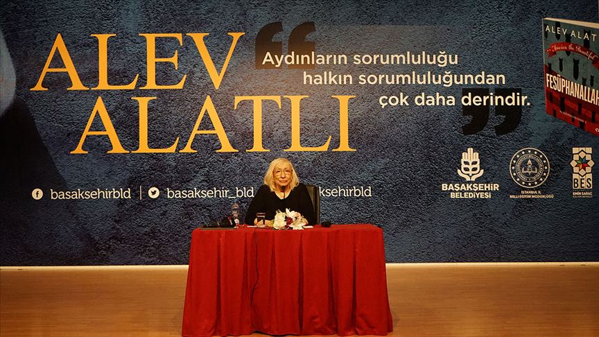 Yazar Alev Alatlı: Öğretmenlerin sisteme dışarıdan bakmayı öğrenmesi gerekiyor