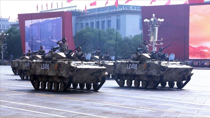 Кина: Со голема воена парада одбележана 70-годишнината на комунистичкото владеење