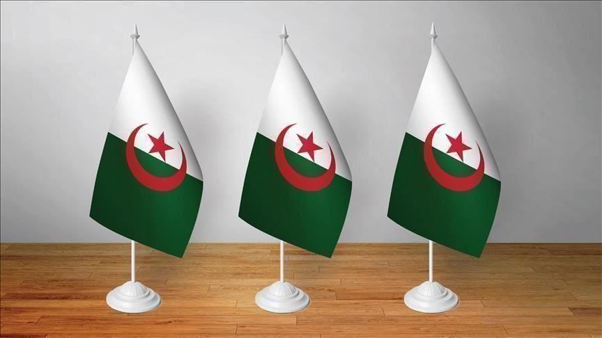 مستشار سابق لصدام حسين يترشح للرئاسة بالجزائر