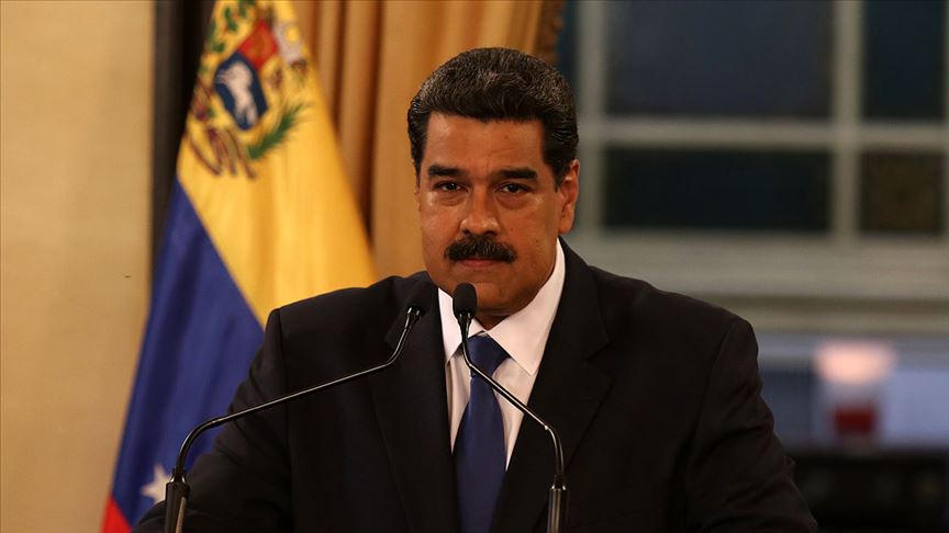 Maduro oyunu rakip sahaya taşıyor